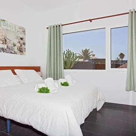 Esencia Villa Puerto del Carmen (Lanzarote)